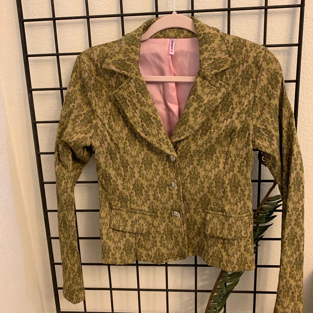 Jacket - Picture 2 of 3